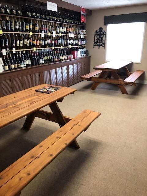 950 SW 6th St, Grants Pass, OR 97526